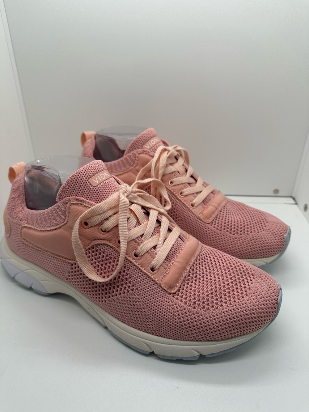 VIONIC Endure Orthotic Knit Sneakers Size 9 Wide